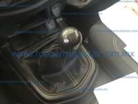 Nissan NP300 Doble Cabina 2020 4p SE L4/2.5 Man A/C Paq Seg 2020 Nissan NP300 Doble Cabina Ingreso Interiores 7