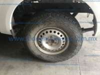 Nissan NP300 Doble Cabina 2020 4p SE L4/2.5 Man A/A Paq. Seg. 2020 Nissan NP300 Doble Cabina Ingreso Llantas 6