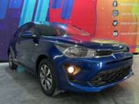 Kia Rio 2023 5p LX L4/1.6 Aut 2023 Kia Rio Venta Exteriores 3