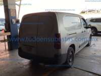 Peugeot Partner 2021 5p L4/1.6/T Diesel Man 2021 Peugeot Partner Ingreso Exteriores 4