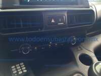 Peugeot Partner 2021 5p L4/1.6/T Diesel Man 2021 Peugeot Partner Ingreso Interiores 9
