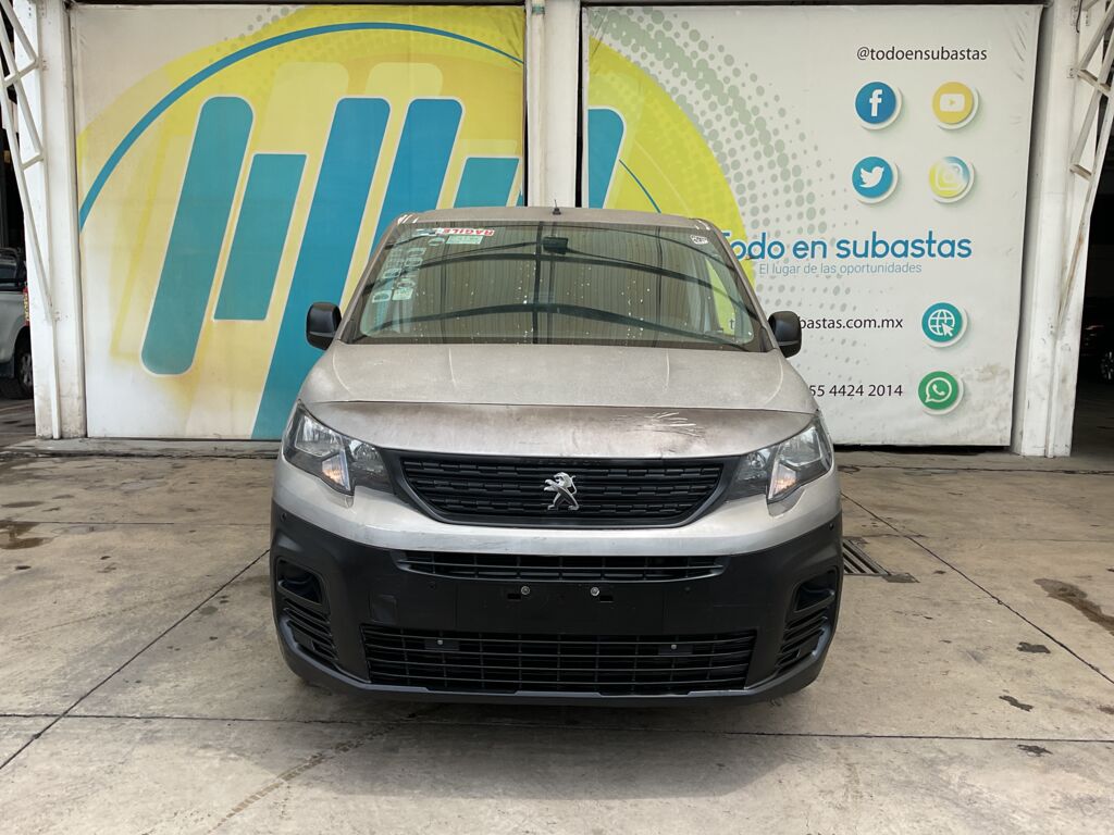 Peugeot Partner 2021 5p L4/1.6/T Diesel Man 2021 Peugeot Partner Venta Exteriores 2