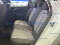 Seat León 2024 5p Style L4/1.4/T Aut IMG_5199
