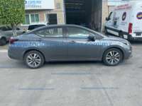 Nissan Versa 2022 4p Advance L4/1.6 CVT 2022 Nissan Versa Ingreso Exteriores 4