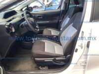Toyota Prius 2020 5p C Híbrido L4/1.5 Aut  2020 Toyota Prius Ingreso Interiores 1
