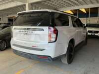 Chevrolet Suburban 2023 RST V8 4x4 T/A 10 R22 IMG_8059