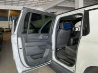 Chevrolet Suburban 2023 RST V8 4x4 T/A 10 R22 IMG_8089
