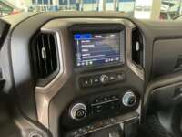 Chevrolet Silverado 2023 4p Doble Cabina Custom V8/5.3 Aut 4X4 IMG_2394