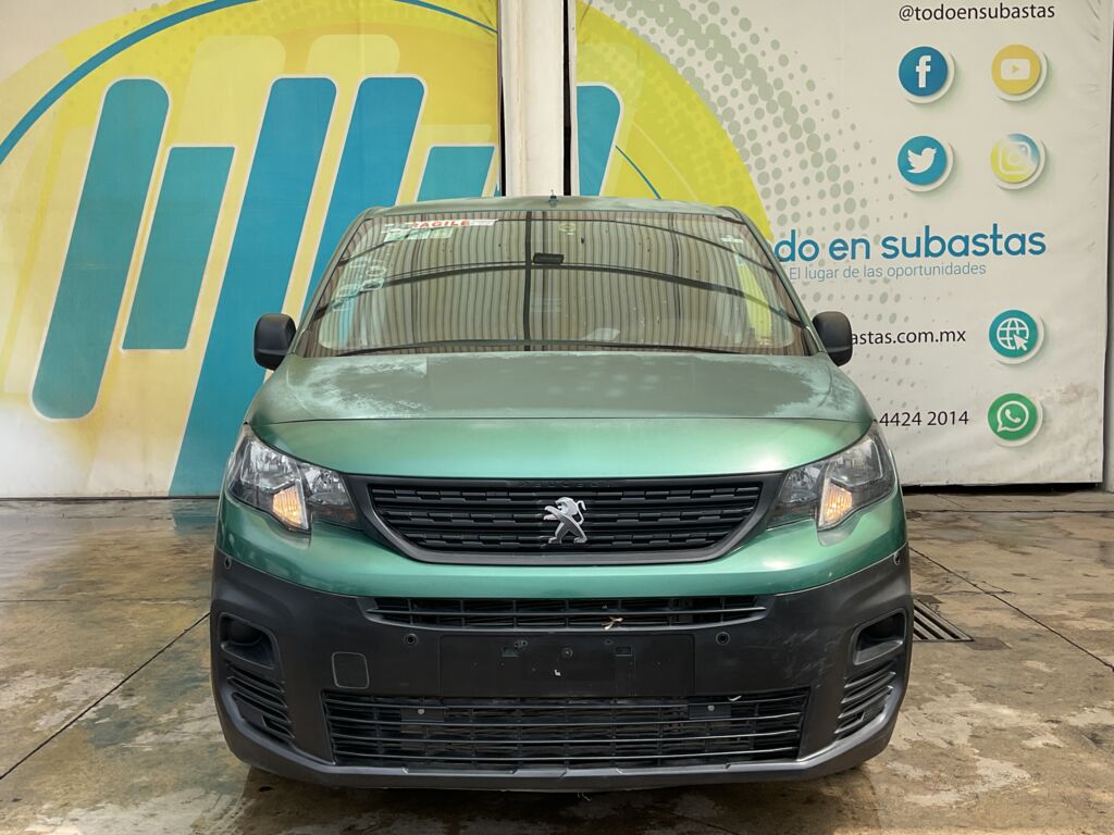Peugeot Partner 2021 5p L4/1.6/T Diesel Man 2021 Peugeot Partner Venta Exteriores 2