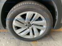 Volkswagen Teramont 2023 5p Trendline L4/2.0/T Tiptronic IMG_8648