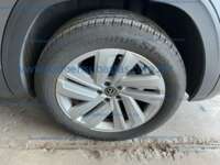 Volkswagen Teramont 2023 5p Trendline L4/2.0/T Tiptronic IMG_8659