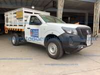 Nissan NP300 Estacas 2021 2p L4/2.5 Man A/A Línea Nueva IMG_6844