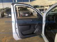 Nissan NP300 Estacas 2021 2p L4/2.5 Man A/A Línea Nueva 2021 Nissan NP300 Estacas Ingreso Interiores 0