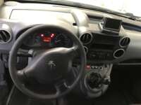 Peugeot Partner Maxi 2019 5p L4/1.6/T Diesel Man 2019 Peugeot Partner Maxi Venta Interiores 4