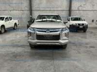 Mitsubishi L200 2021 4p Doble L4/2.5/T Diesel Man 4x4 2021 Mitsubishi L200 Ingreso Exteriores 2