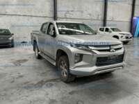 Mitsubishi L200 2021 4p Doble L4/2.5/T Diesel Man 4x4 2021 Mitsubishi L200 Ingreso Exteriores 3