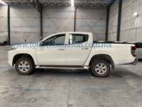Mitsubishi L200 2021 4p Doble L4/2.5/T Diesel Man 4x4 IMG_5887