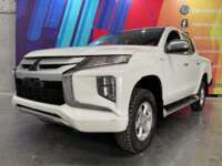 Mitsubishi L200 2021 4p Doble L4/2.5/T Diesel Man 4x4 2021 Mitsubishi L200 Venta Exteriores 1