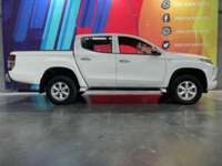 Mitsubishi L200 2021 4p Doble L4/2.5/T Diesel Man 4x4 2021 Mitsubishi L200 Venta Exteriores 8
