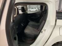 Mitsubishi L200 2021 4p Doble L4/2.5/T Diesel Man 4x4 2021 Mitsubishi L200 Venta Interiores 14