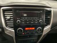 Mitsubishi L200 2021 4p Doble L4/2.5/T Diesel Man 4x4 2021 Mitsubishi L200 Venta Interiores 5