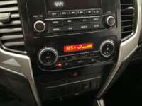 Mitsubishi L200 2021 4p Doble L4/2.5/T Diesel Man 4x4 2021 Mitsubishi L200 Venta Interiores 6