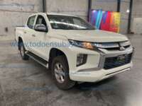 Mitsubishi L200 2021 4p Doble L4/2.5/T Diesel Man 4x4 2021 Mitsubishi L200 Ingreso Exteriores 3