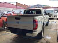 Nissan NP300 Frontier 2022 4p XE L4/2.5 Man 2022 Nissan NP300 Frontier Ingreso Exteriores 4
