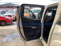 Nissan NP300 Frontier 2022 4p XE L4/2.5 Man 2022 Nissan NP300 Frontier Ingreso Interiores 17