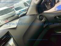 Nissan NP300 Frontier 2022 4p XE L4/2.5 Man 2022 Nissan NP300 Frontier Ingreso Interiores 21