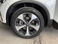 Volvo XC40 2024 5p Plus B4 Mild Hybrid L4/2.0/T Aut 2024 Volvo XC40 Venta Llantas 1