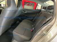 Chevrolet Onix 2023 4p Premier Redline L3/1.0/T Aut 2023 Chevrolet Onix Ingreso Interiores 19