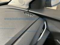 Chevrolet Onix 2023 4p Premier Redline L3/1.0/T Aut 2023 Chevrolet Onix Ingreso Interiores 8
