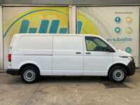 Volkswagen Transporter 2021 4p Cargo 61 L4/2.0/TDI Man A/A Línea Nueva 2021 Volkswagen Transporter Venta Exteriores 4
