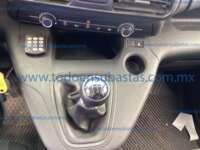Peugeot Partner 2021 5p L4/1.6/T Diesel Man 2021 Peugeot Partner Ingreso Interiores 13