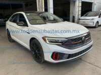 Volkswagen Jetta 2024   4p GLI 40 Aniv. L4/2.0/T Aut IMG_0171