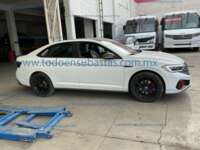 Volkswagen Jetta 2024   4p GLI 40 Aniv. L4/2.0/T Aut IMG_0172
