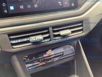 Volkswagen Nivus 2024 5p Highline L3/1.0/T Aut 2024 Volkswagen Nivus Ingreso Interiores 10