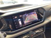 Volkswagen Taos 2024 5p Comfortline L4/1.4/T Tiptronic 2024 Volkswagen Taos Ingreso Interiores 9