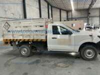 Nissan NP300 Estacas 2020 2p L4/2.5 Man 2020 Nissan NP300 Estacas Ingreso Exteriores 4