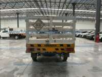 Nissan NP300 Estacas 2020 2p L4/2.5 Man 2020 Nissan NP300 Estacas Ingreso Exteriores 6