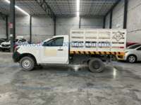 Nissan NP300 Estacas 2020 2p L4/2.5 Man 2020 Nissan NP300 Estacas Ingreso Exteriores 8