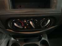 Nissan NP300 Estacas 2020 2p L4/2.5 Man 2020 Nissan NP300 Estacas Venta Interiores 7