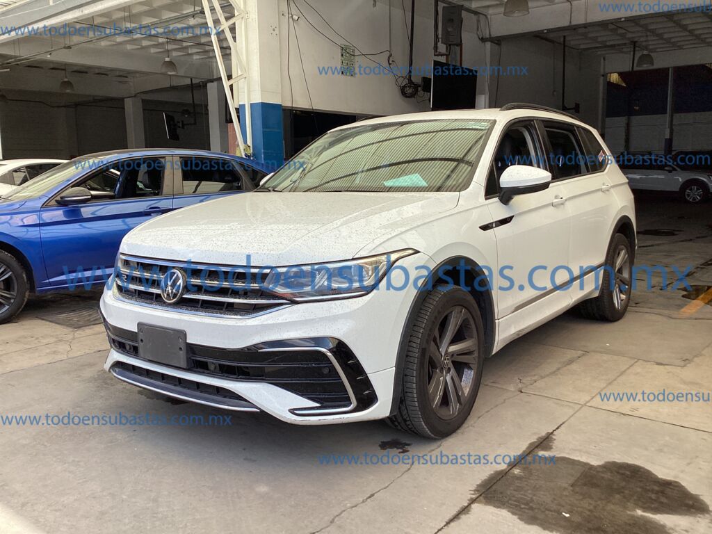 Volkswagen Tiguan 2022  5p R-Line L4/2.0/T DSG Línea Nueva  2022 Volkswagen Tiguan Ingreso Exteriores 0