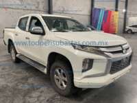 Mitsubishi L200 2021 4p Doble L4/2.5/T Diesel Man 4x4 2021 Mitsubishi L200 Ingreso Exteriores 3