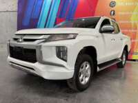 Mitsubishi L200 2021 4p Doble L4/2.5/T Diesel Man 4x4 2021 Mitsubishi L200 Venta Exteriores 1