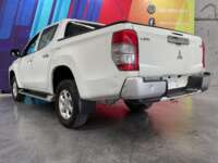 Mitsubishi L200 2021 4p Doble L4/2.5/T Diesel Man 4x4 2021 Mitsubishi L200 Venta Exteriores 5