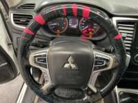 Mitsubishi L200 2021 4p Doble L4/2.5/T Diesel Man 4x4 2021 Mitsubishi L200 Venta Interiores 1