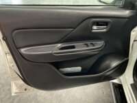 Mitsubishi L200 2021 4p Doble L4/2.5/T Diesel Man 4x4 2021 Mitsubishi L200 Venta Interiores 11