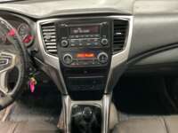Mitsubishi L200 2021 4p Doble L4/2.5/T Diesel Man 4x4 2021 Mitsubishi L200 Venta Interiores 4